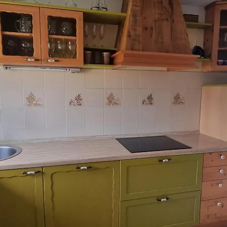 Apartma Aria&karra Komen