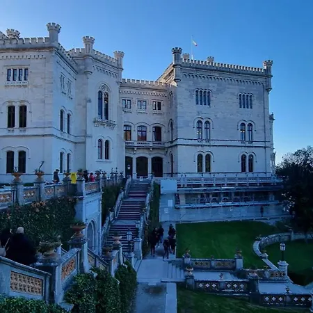 Apartma Aria&karra Komen